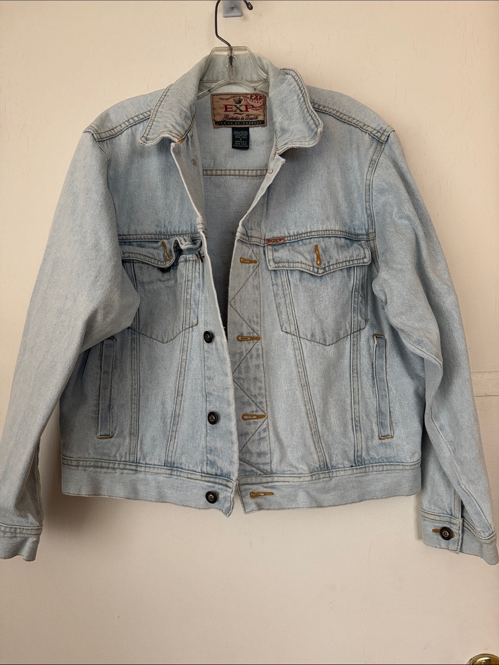 Light Wash Denim Jacket - by Express. Classic Style that never outdated. Size S - Picture 4 of 9
